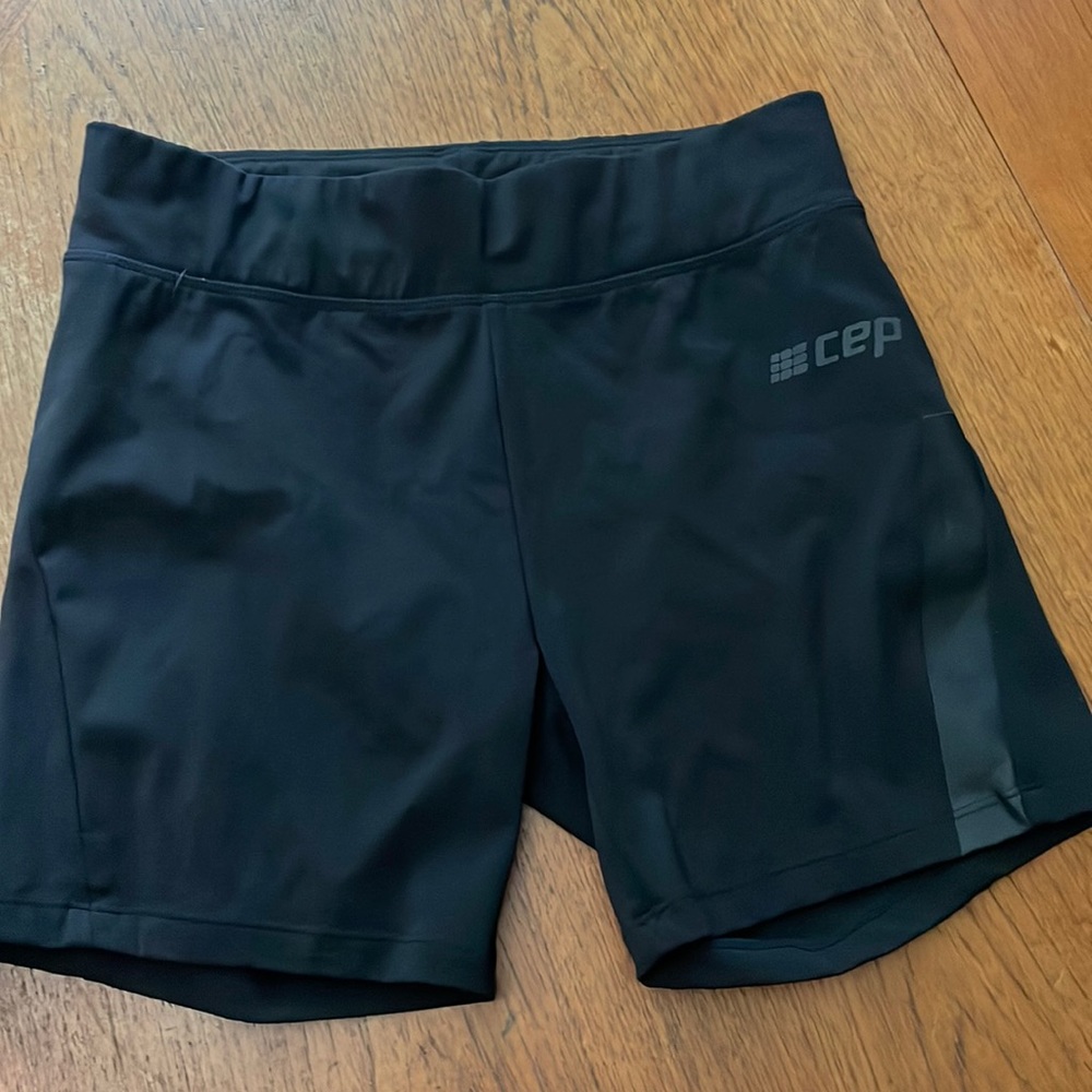 CEP training shorts size medium